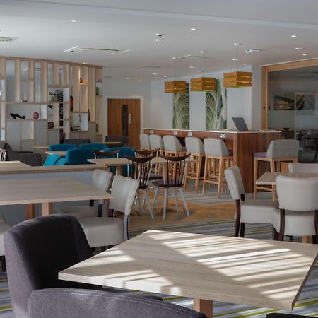 Hampton By Hilton Exeter Airport Hotell Woodbury Eksteriør bilde