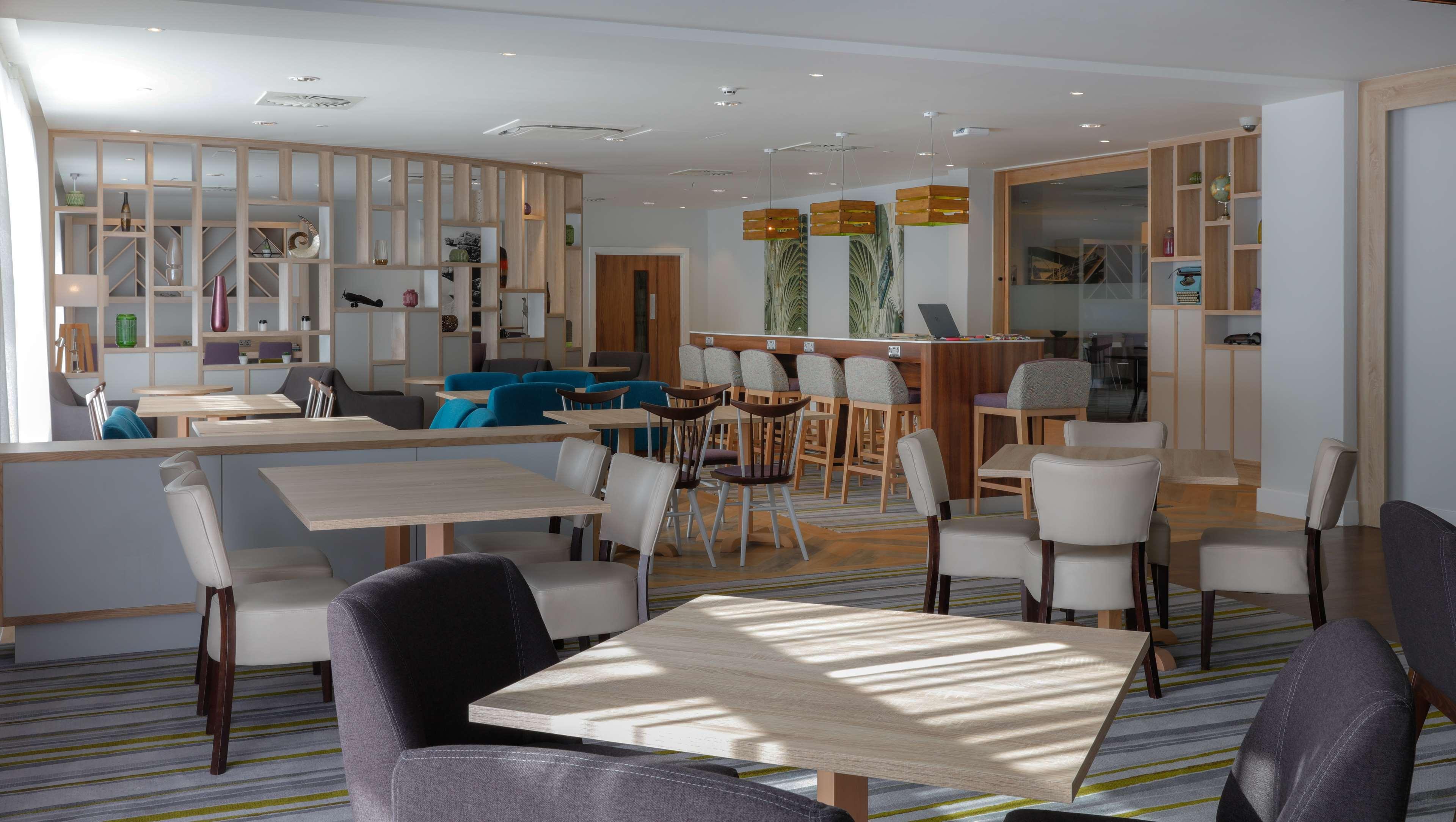 Hampton By Hilton Exeter Airport Hotell Woodbury Eksteriør bilde