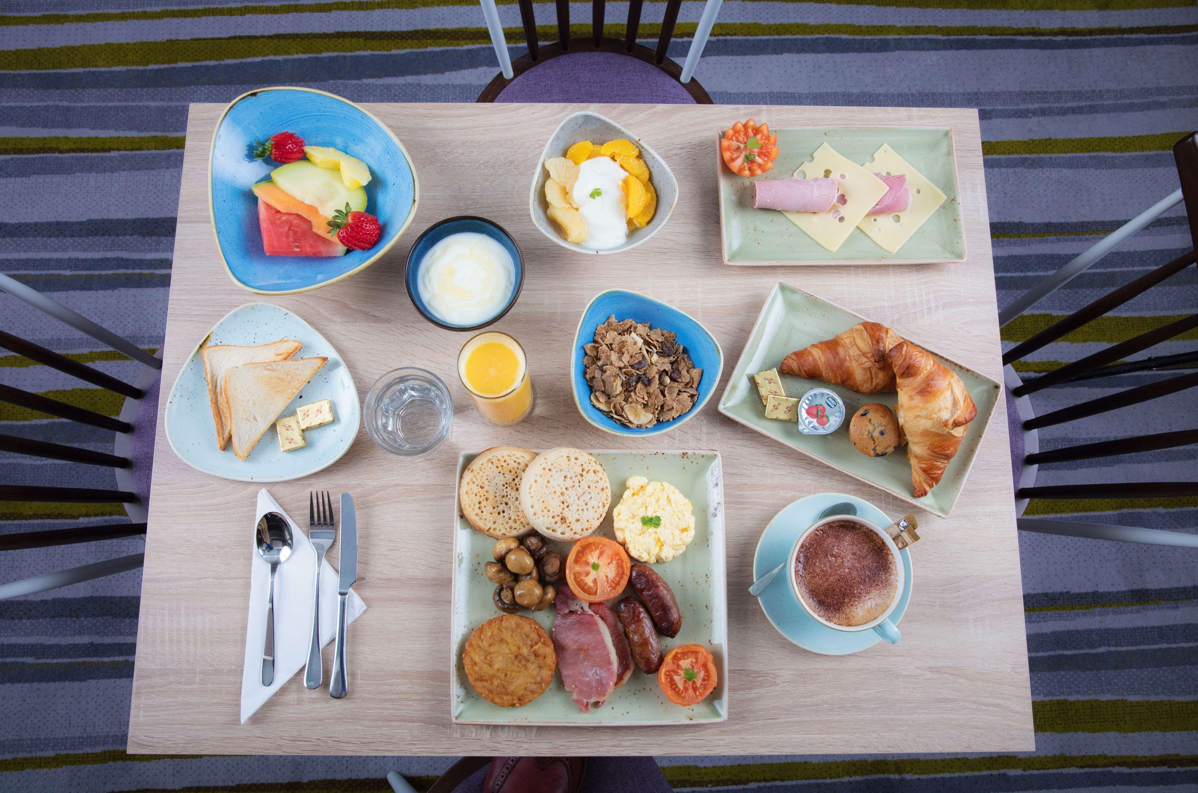 Hampton By Hilton Exeter Airport Hotell Woodbury Eksteriør bilde