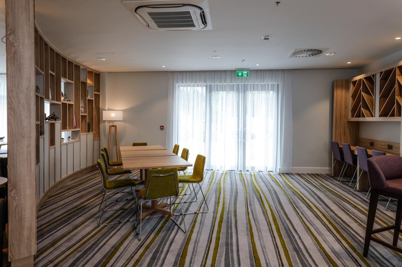 Hampton By Hilton Exeter Airport Hotell Woodbury Eksteriør bilde