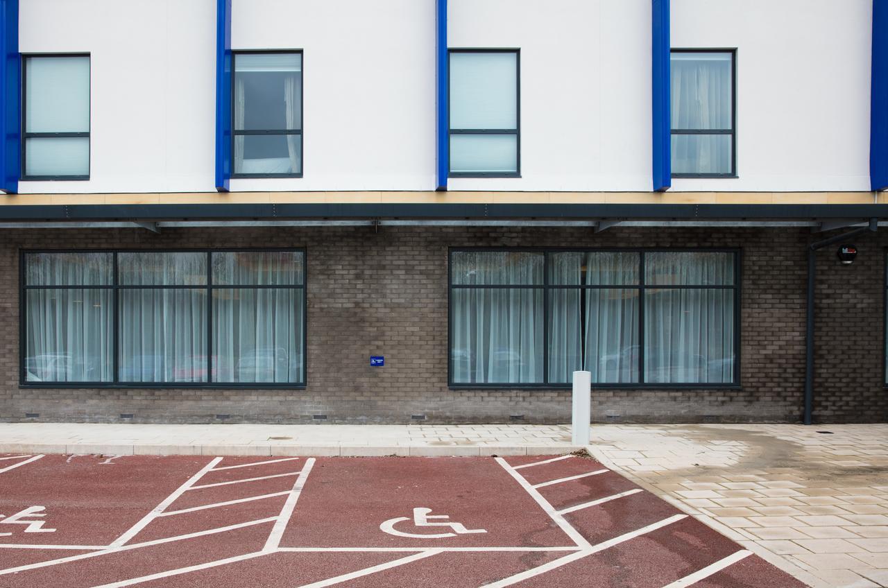 Hampton By Hilton Exeter Airport Hotell Woodbury Eksteriør bilde